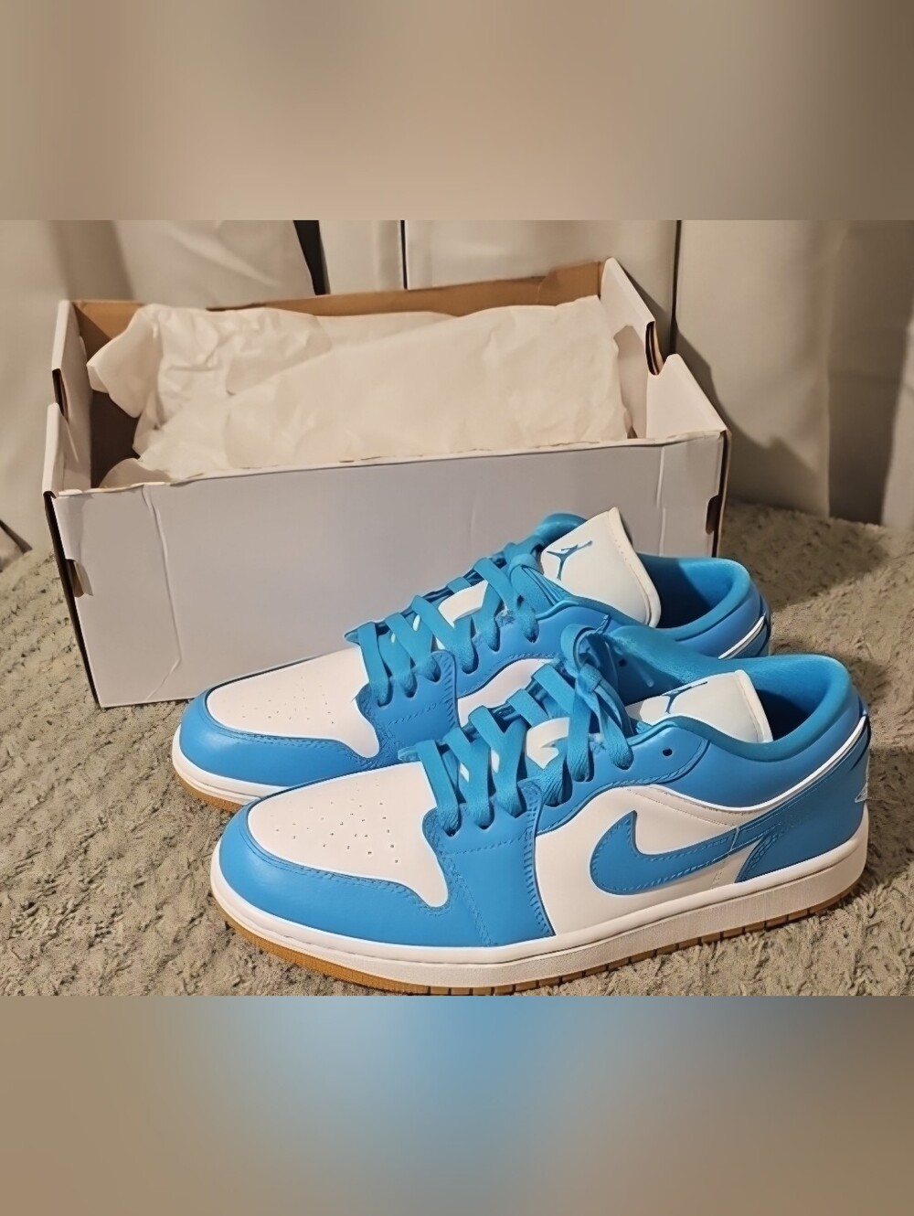 NIB! Women's Nike Air Jordan 1 Low Sneakers - Size 9 - Picture 2 of 6
